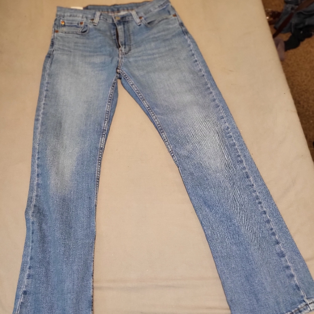 Levis 527